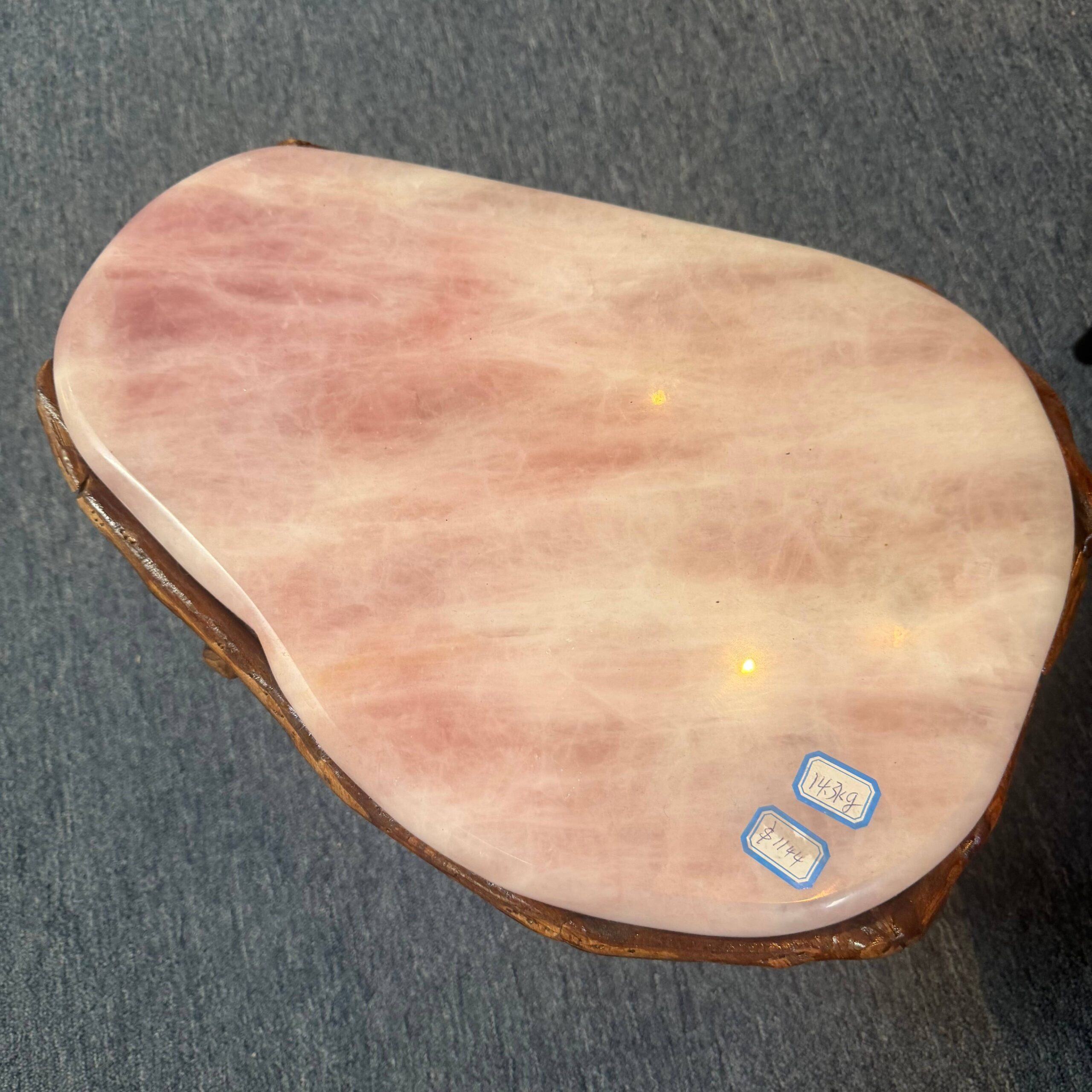 Rose Quartz Coffee Table – 31.5LB 17IN Polished Display